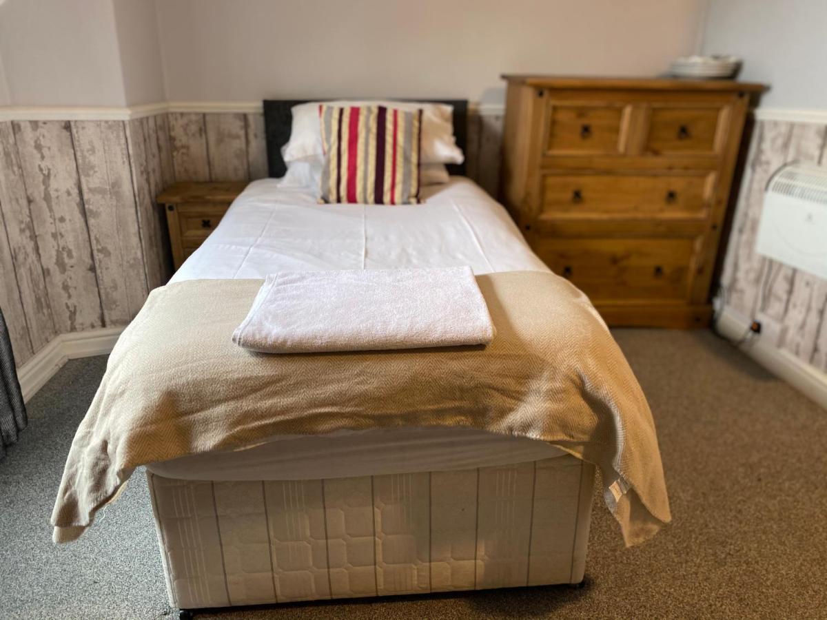 Bed and Breakfast Stanley Arms Holyhead Zewnętrze zdjęcie