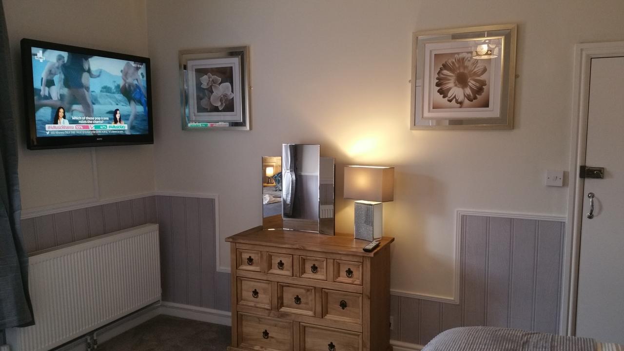 Bed and Breakfast Stanley Arms Holyhead Zewnętrze zdjęcie