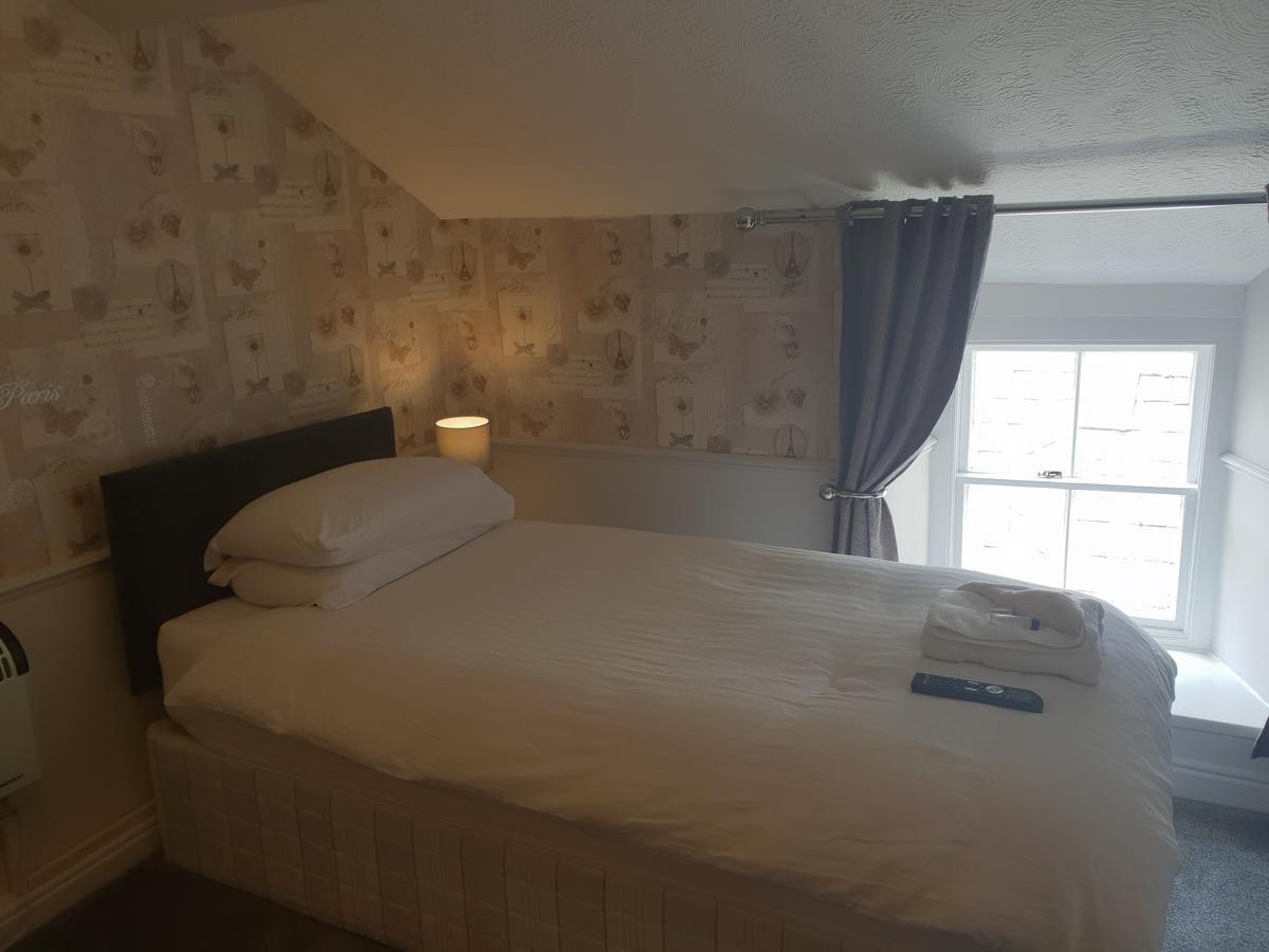Bed and Breakfast Stanley Arms Holyhead Zewnętrze zdjęcie