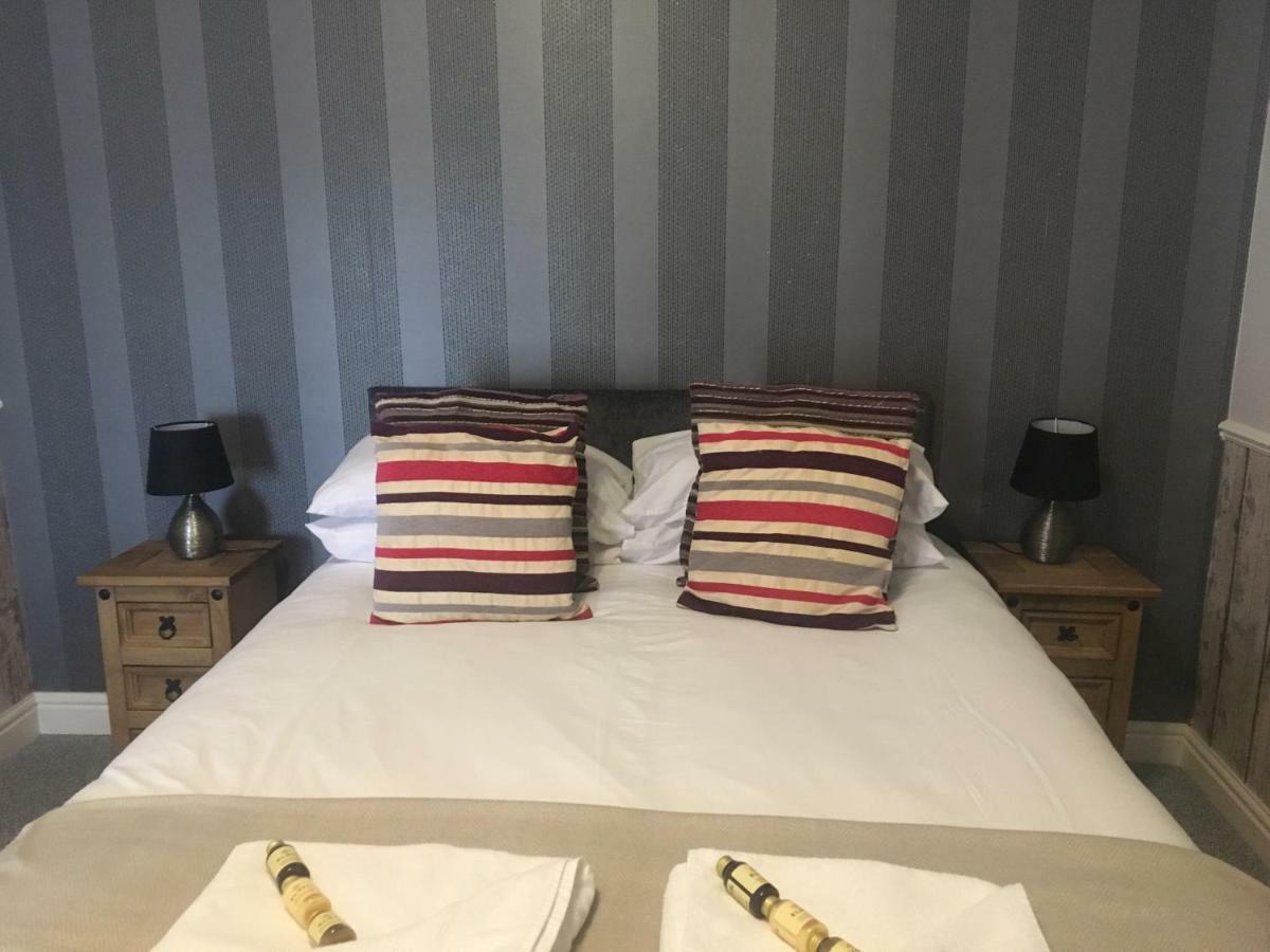 Bed and Breakfast Stanley Arms Holyhead Zewnętrze zdjęcie