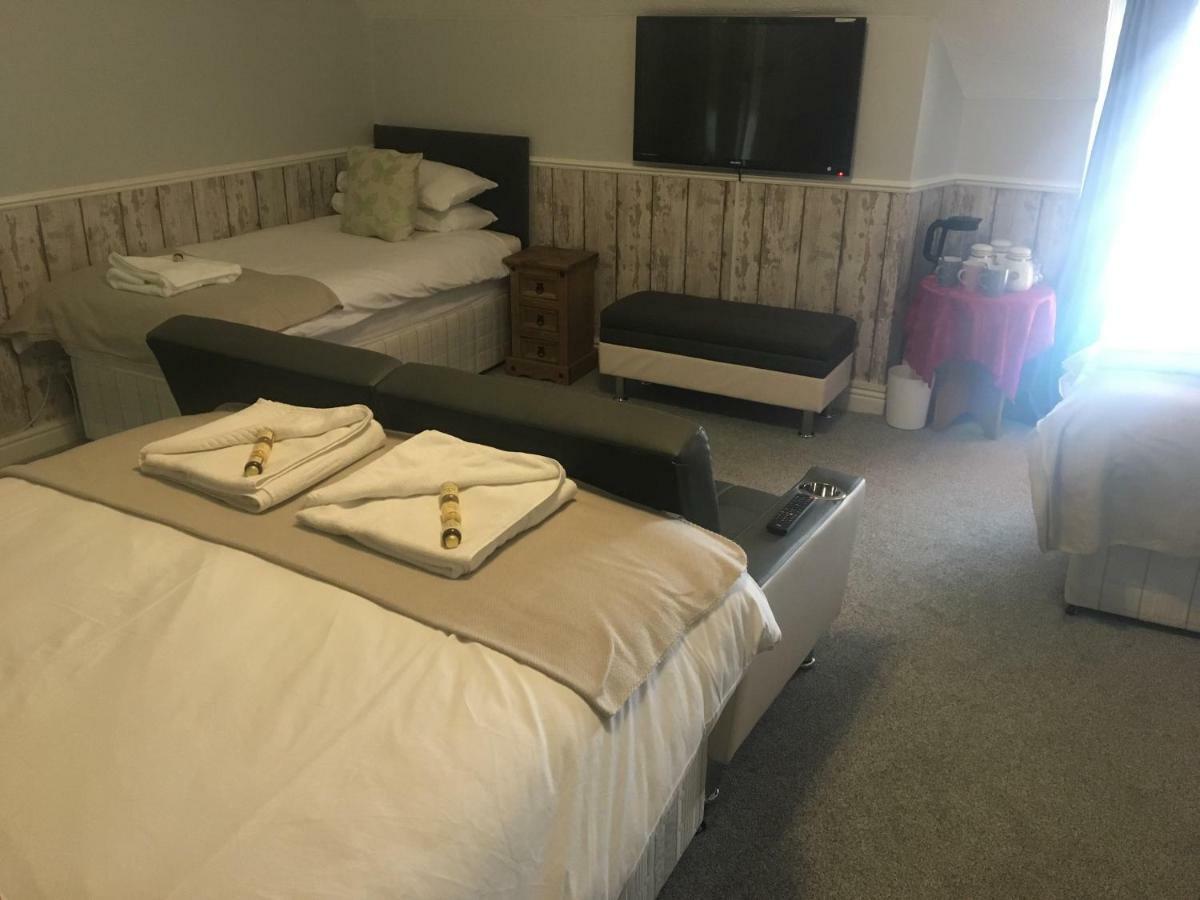 Bed and Breakfast Stanley Arms Holyhead Zewnętrze zdjęcie